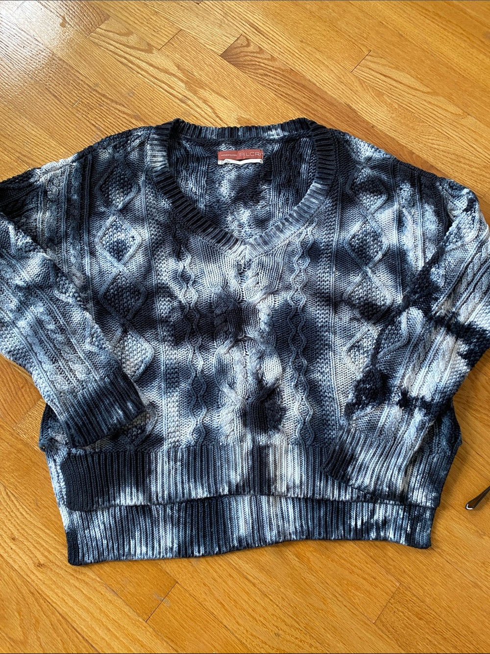 Pilcro Tie-Dye cotton Cable Knit Sweater in Navy and White